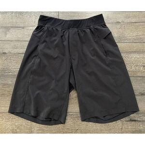 Lululemon Shorts Pull On 11" Inseam Black Medium M